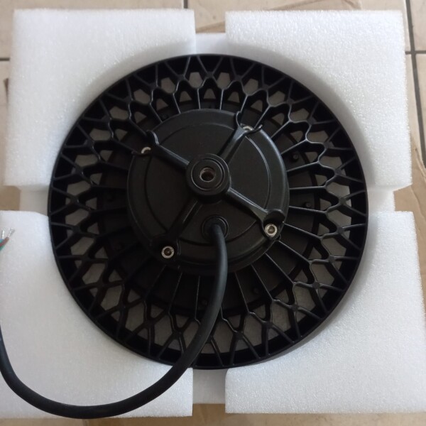 UFO LED High Bay Light 100W - Imagen 3