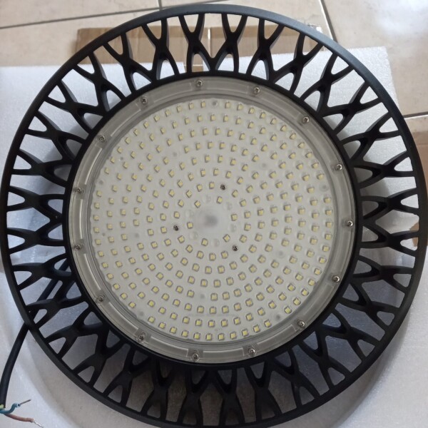 UFO LED High Bay Light 200W - Imagen 2