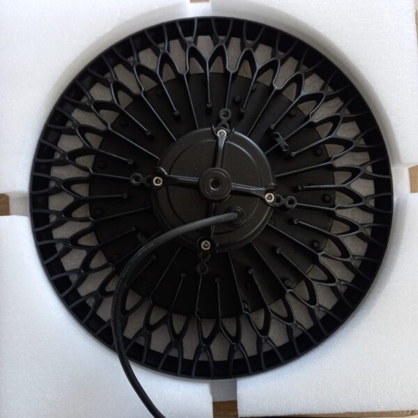 UFO LED High Bay Light 200W - Imagen 3