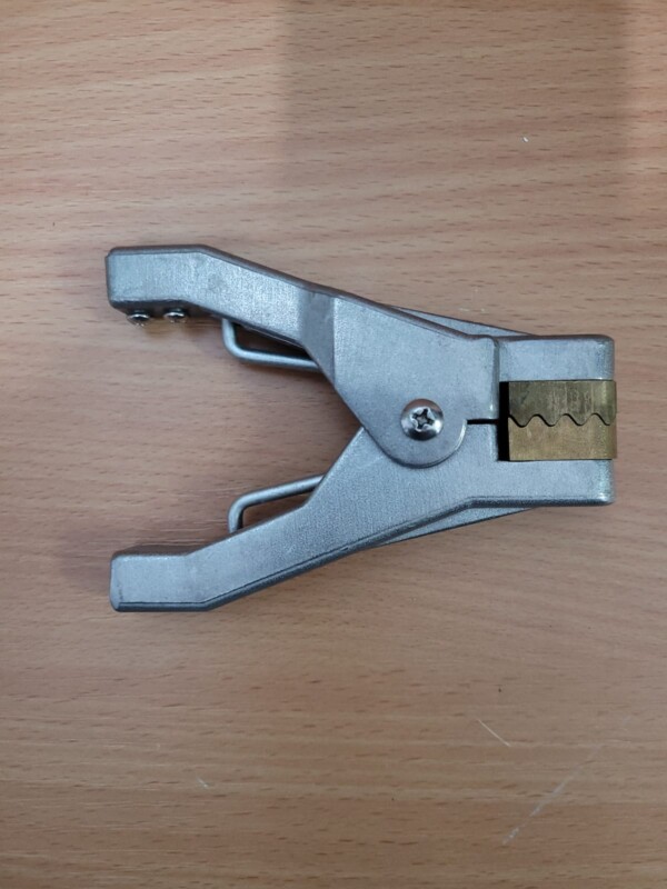 Pinza de Puesta a Tierra